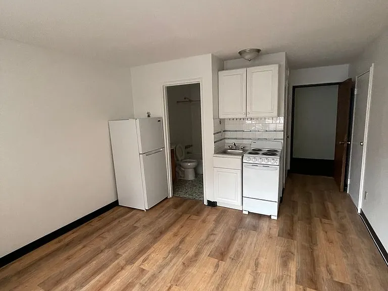 340 Palisade Ave — Photo 1