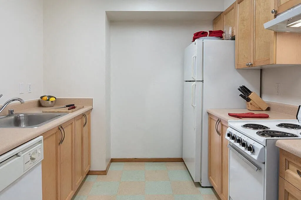 Gilmore Apartments — Photo 2