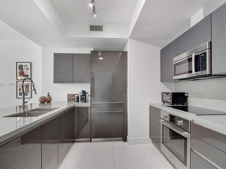 1080 Brickell Ave #1504 — Photo 2