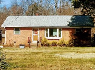 1409 Ritters Lake Rd, Greensboro, NC 27406