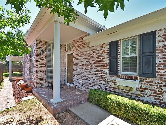 2nd image of 6418 Masons Dr