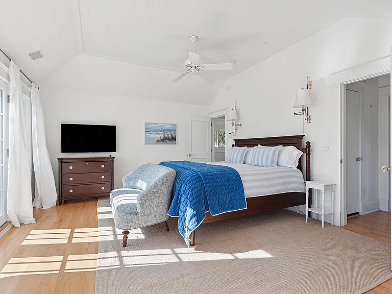 31 Ocean View Ave — Photo 11