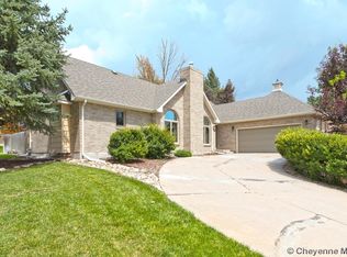 832 Rodeo Ave, Cheyenne, WY 82009