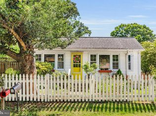 735 Shore Dr, Edgewater, MD 21037