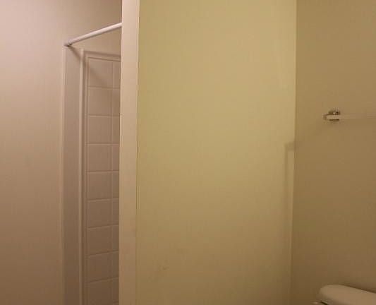 4th image of 1544 W Glenlake Ave APT 3F