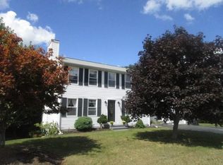 10 Sycamore Dr, Coventry, RI 02816