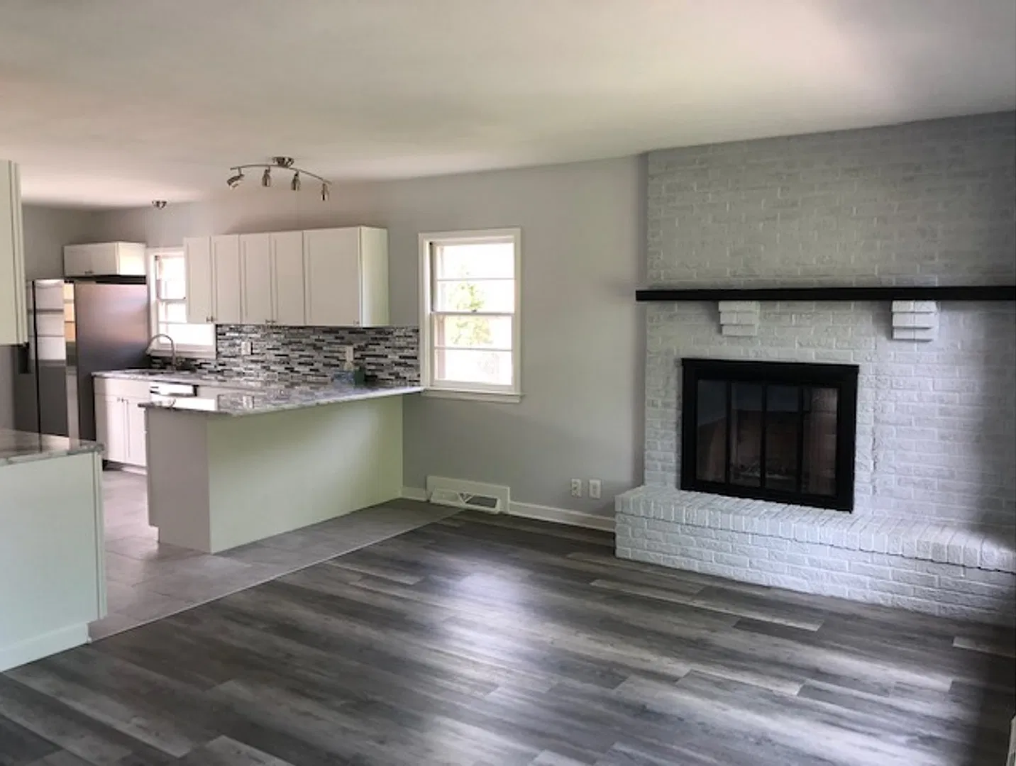 Updated 3 Bed Brick Home! — Photo 2