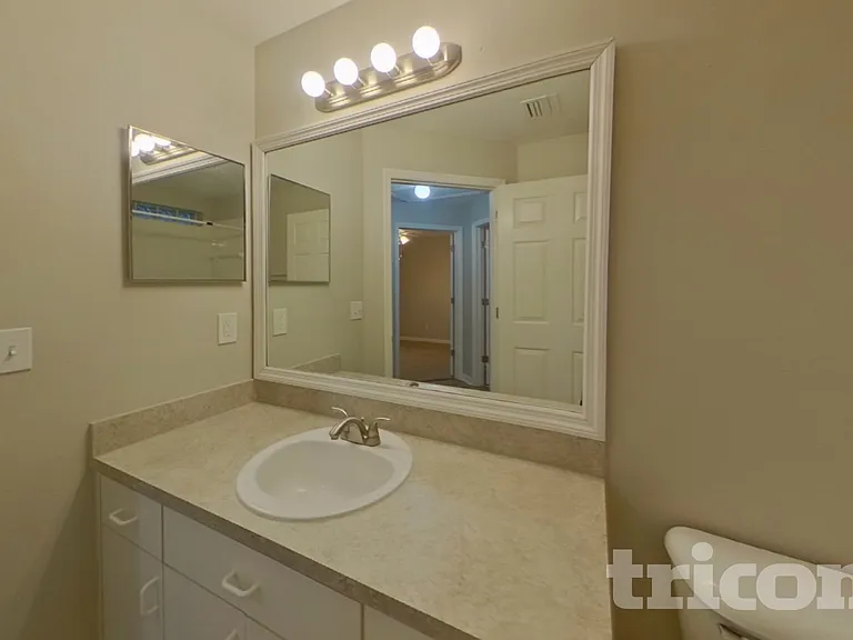 11106 Robin Lake Ct — Photo 14