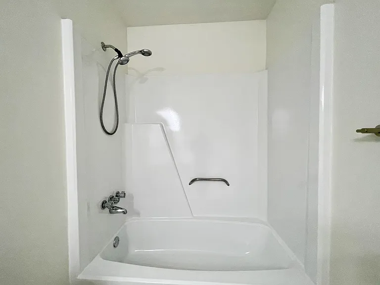 1723 Rueger St — Photo 33