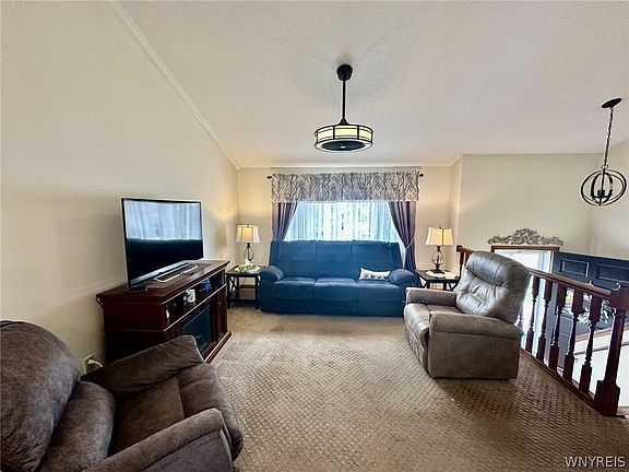 4th image of 149 Hillpine Rd
