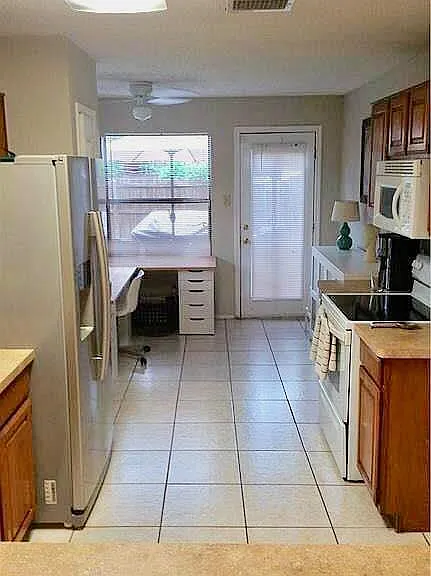 457 Leisure Ln — Photo 11