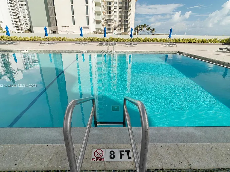 5601 Collins Ave #1405 — Photo 34