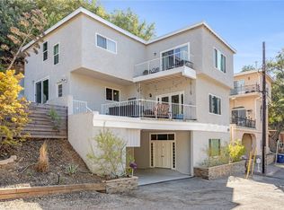 20906 Almazan Rd, Woodland Hills, CA 91364