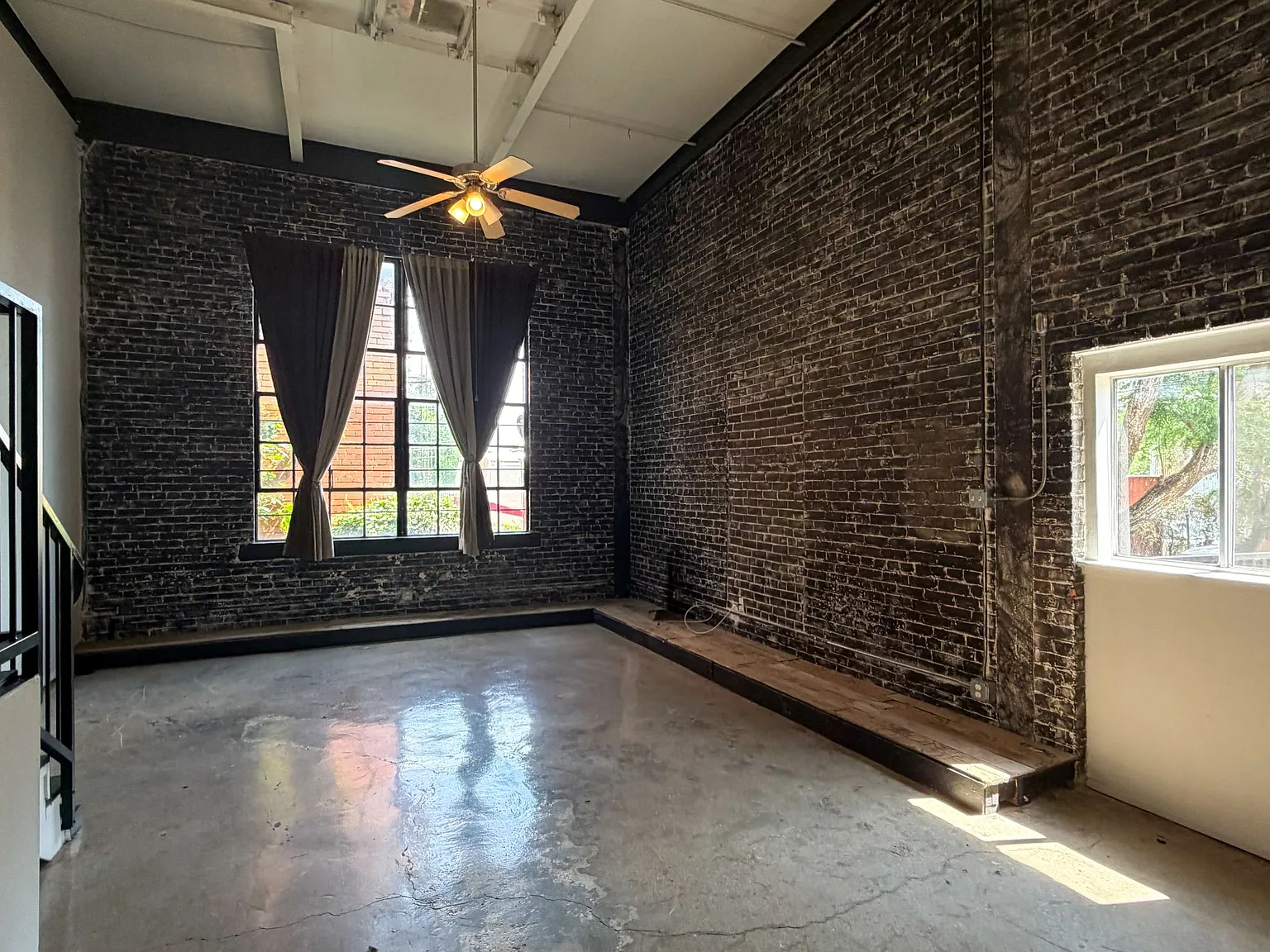 Harwood Lofts — Photo 2