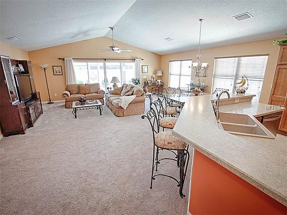 3rd image of 615 Avecilla Dr