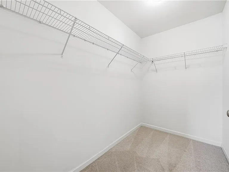 2730 Kemp Ct — Photo 33