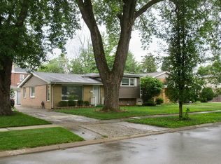 10934 Oxford Ave, Chicago Ridge, IL 60415