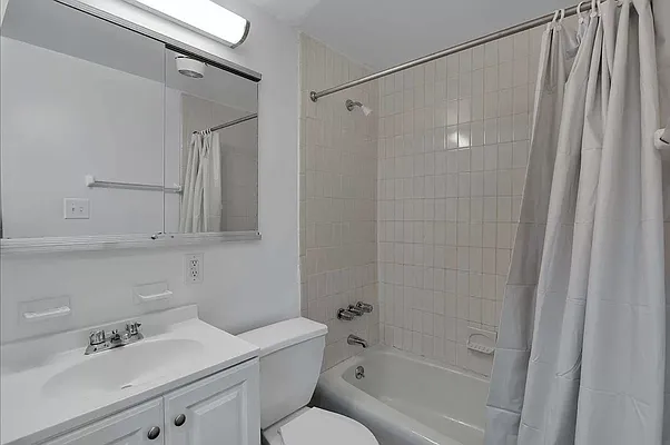 Rented by Brown Harris Stevens | media 17