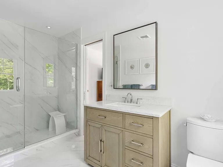 39 Fresh Pond Rd — Photo 13