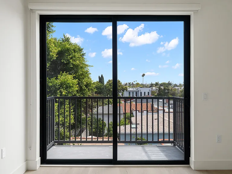 1808 Lincoln Blvd — Photo 16