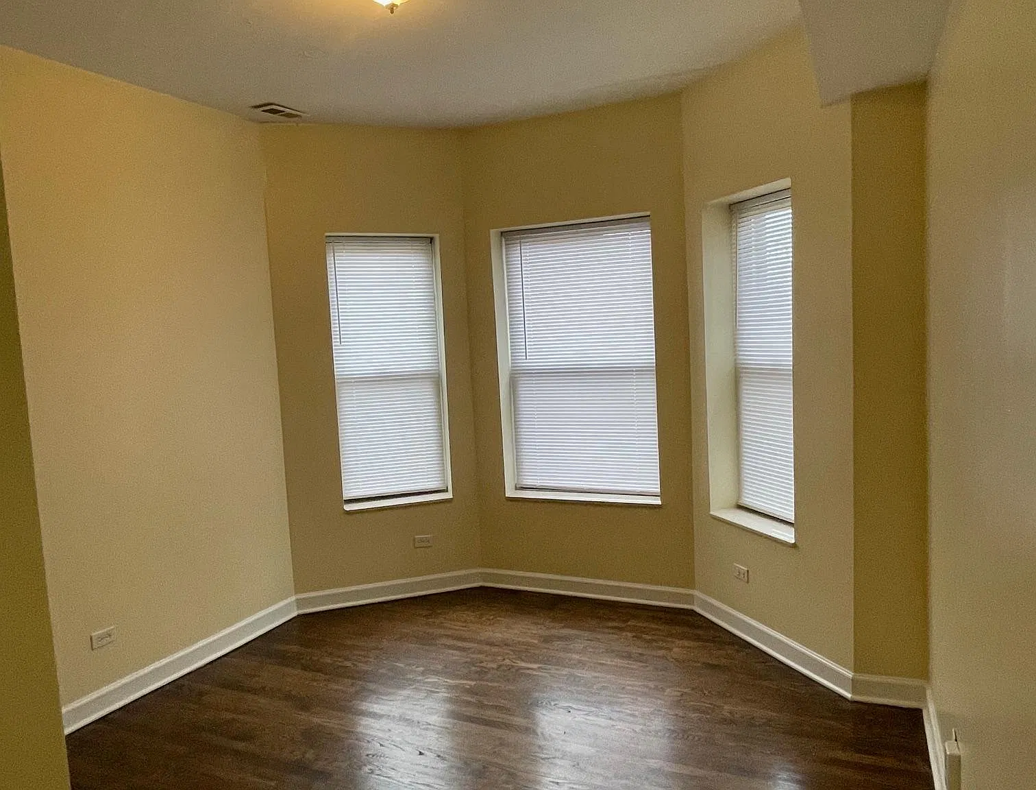 3 bed, 1400 sqft, $1,775 — Photo 3