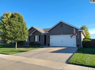 2990 Jack Cir, Salina, KS 67401