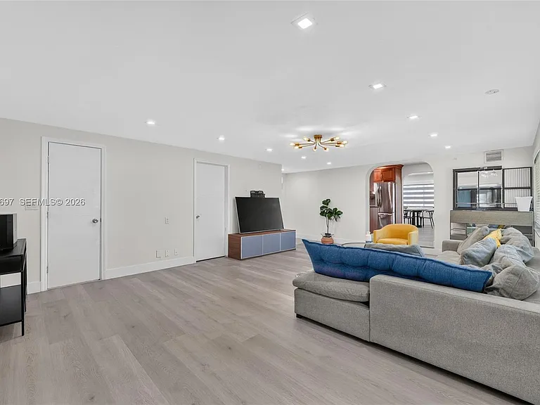 1532 Fletcher St — Photo 16