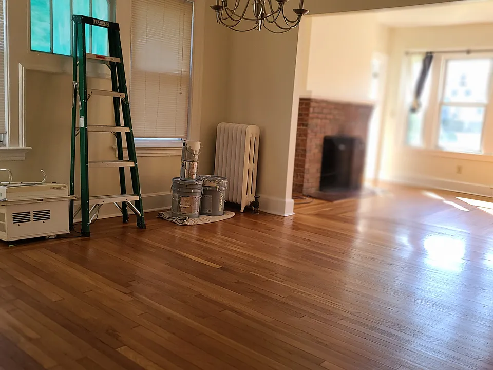 Living Room with Fireplace
Stained Glass Window in Dining Room