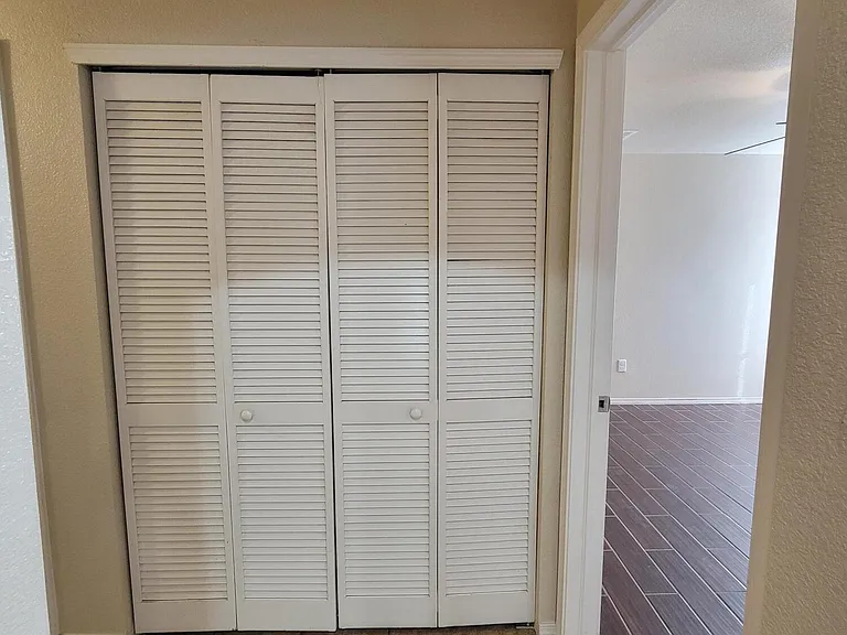 14211 Otter Point Dr — Photo 18