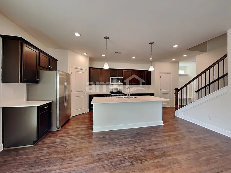 632 Rivermist Dr — Photo 4