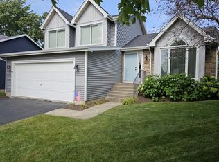 1937 Oak Tree Trl, Lake Villa, IL 60046