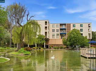 410 N Civic Dr APT 303, Walnut Creek, CA 94596