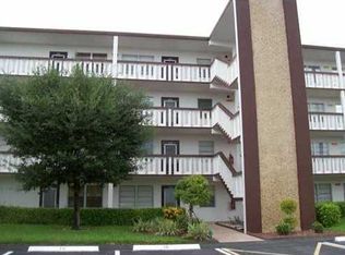 1077 Cornwall #1077-D, Boca Raton, FL 33434