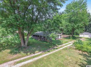 8325 Mount Hope Rd, Grass Lake, MI 49240