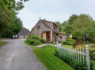 19 Pinkham Ln, Boothbay, ME 04537