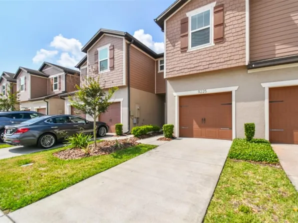 9225 Hillcroft Dr, Riverview, FL 33578