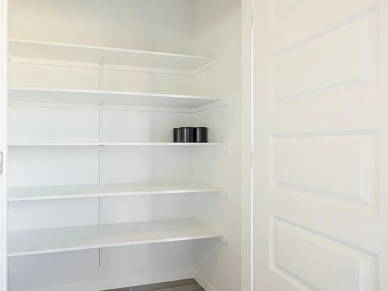 105 Crescent St — Photo 10