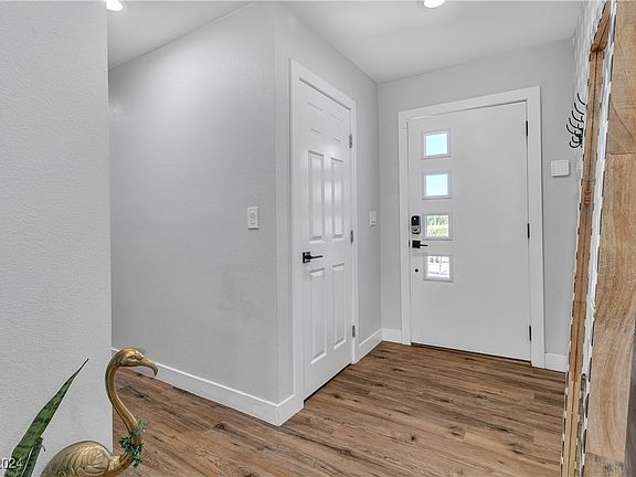 5th image of 2401 Mason Ave