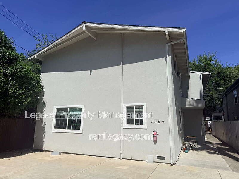 1st image of 2611 U St #7