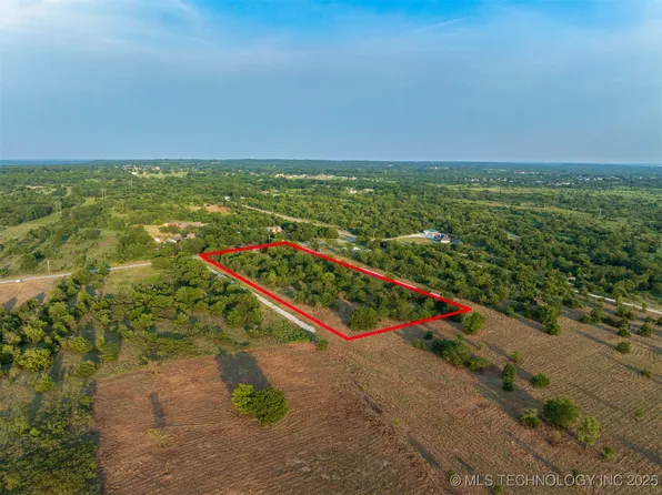 6 Hobbs Creek Rd, Collinsville, OK 74021