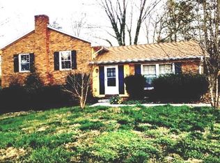 121 Summerglen Dr, Asheville, NC 28806