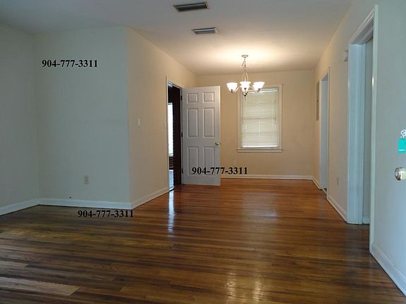 Living/Dining Area