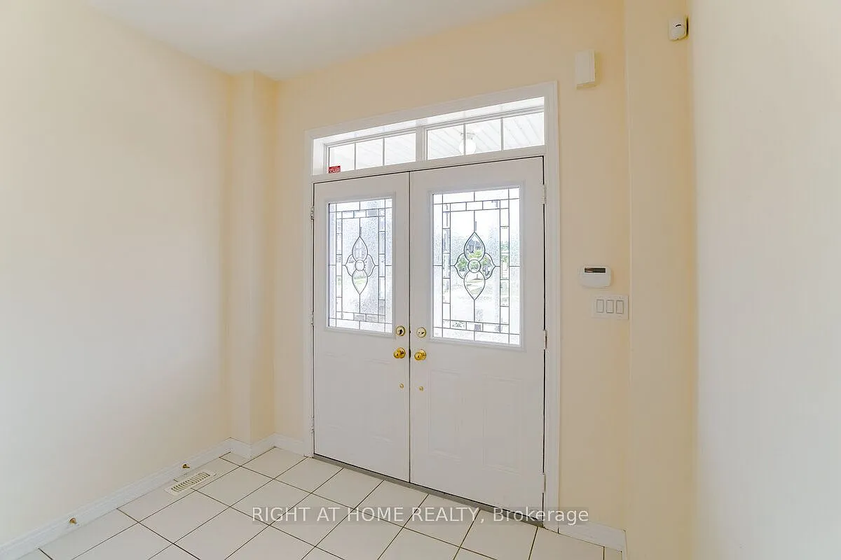 3 bed, $4,500 — Photo 4