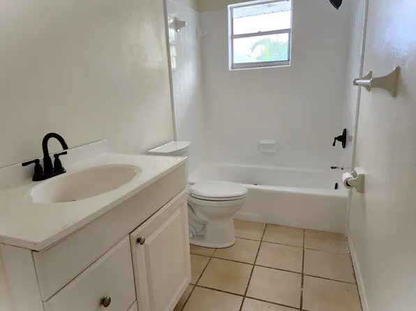 115 Coral Way E APT C, Indialantic, FL 32903