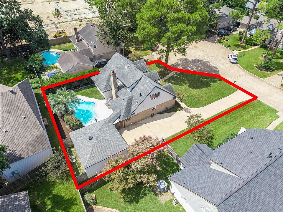 1st image of 2706 Bernadette Ln