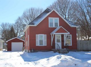 818 Bertch Ave, Waterloo, IA 50702