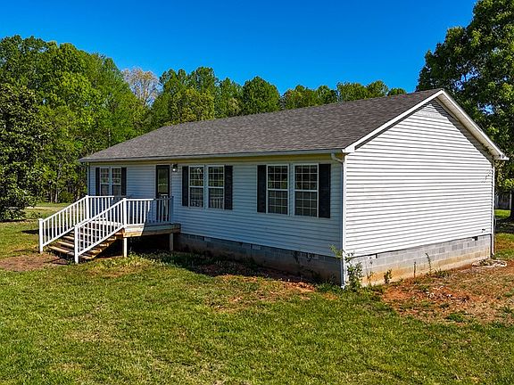 4th image of 655 Hill Top Rd
