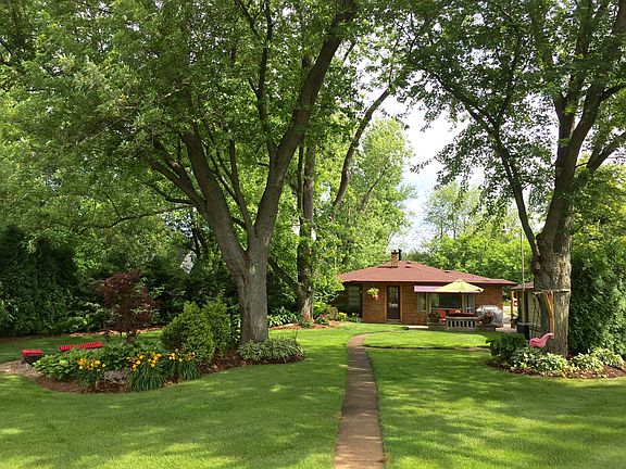 3rd image of 3305 Butternut Dr
