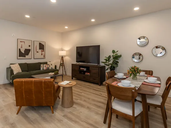 2475 Victoria Ave #2003, San Luis Obispo, CA 93401