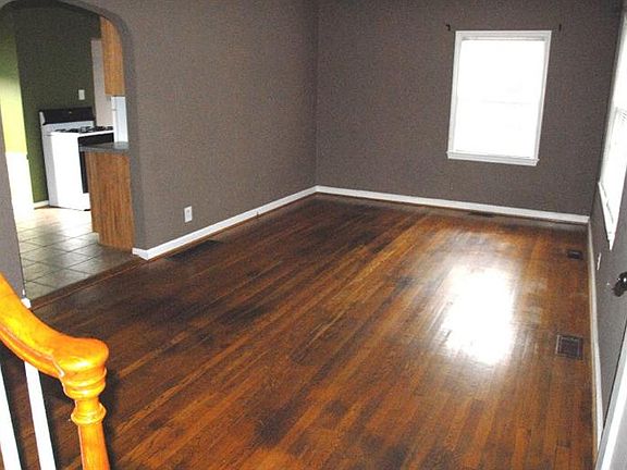 5th image of 569 Claymont Dr